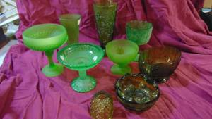 lot 5 image: Lot of 9 Misc Green Glass Pieces