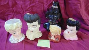 lot 8 image: 5-Head Vases, Some Asis