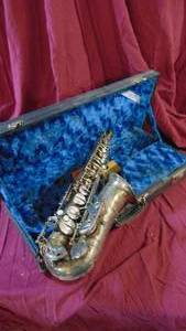 lot 51 image: Vintage Selmer Saxophone with Carrying Case