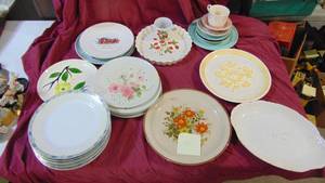 lot 81 image: Misc Dishes- 2 McCoy Strawberry Pieces