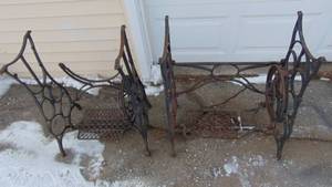 lot 68 image: 2- Sewing Machine Cast Iron Bottoms