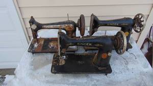lot 74 image: 3- Misc Metal Sewing Machines