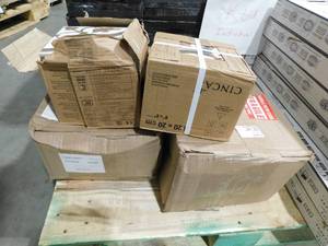 lot 38 image: White Brown Tomar Tile lot of 4 Cases  64 S.F