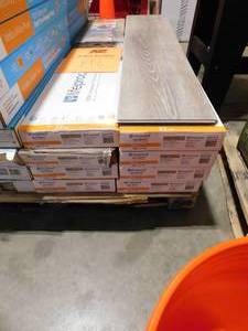 lot 198 image: Lifeproof Sterling Oak 22 MIL x 8.7 in. W x 48 in. L Click Lock Waterproof Luxury Vinyl Plank Flooring (160 sqft)