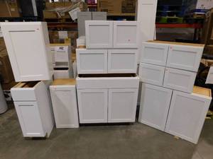 lot 215 image: lot of 9 assorted sizes--Whit kitchen cabinets