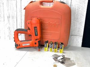 lot 241 image: Paslode 18-Gauge Cordless Brad Nailer