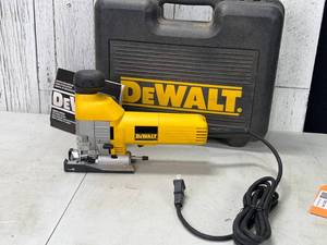 lot 20 image: DeWalt Variable Speed Corded Jig Saw - open box