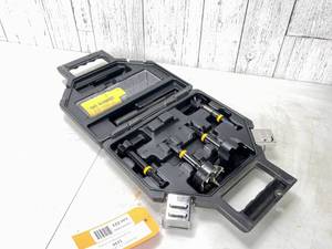 lot 221 image: Dewalt Hole Saw Kit