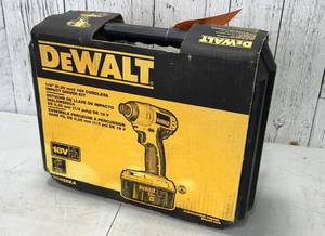 lot 37 image: DeWalt 18 Volt Cordless Impact Driver Kit