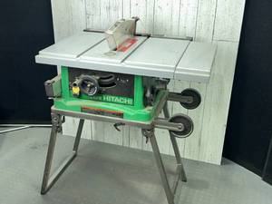 lot 239 image: Hitachi 10 Jobsite Table Saw with Stand