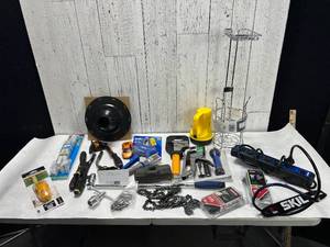 lot 438 image: ToolsHardware Lot