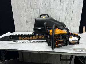 lot 439 image: Poulan Pro 20 Gas Chainsaw  For Parts or Repair