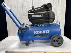 lot 414 image: Kobalt 8 Gallon Air Compressor