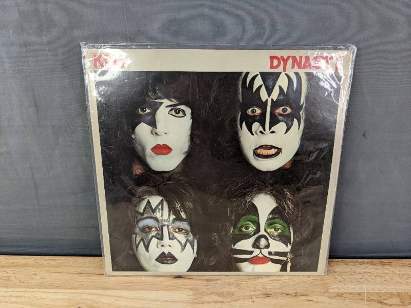 lot 113 image: KISS Dynasty Vinyl Record Album K