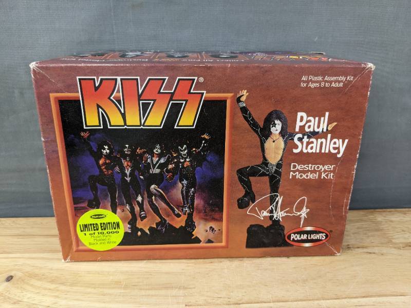 lot 63 image: Limited Edition KISS Paul Stanley Destroyer Model Kit K