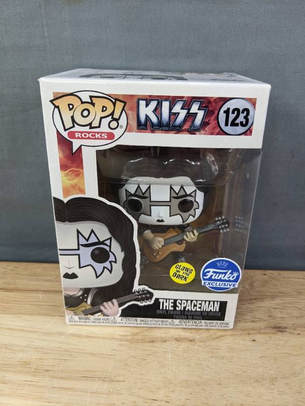 lot 73 image: Funko Pop KISS The Spaceman  (#123) Collectible Figure K
