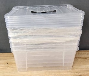 lot 218 image: 6 Brand New Plastic Stackable Storage Bins 11 x 7.5 x 4.5 B
