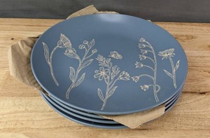 lot 221 image: New Set of 4 Woodland Cottage Collection Dinner Plates 10.5 Round N