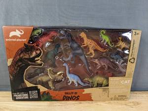 lot 63G image: Brand New  Animal Planet Valley of the Dinos Playset B