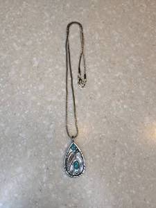 lot 436 image: New Boho Pendant Necklace Faux Turquoise Silvery P