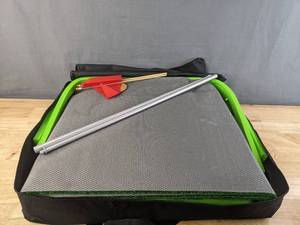 lot 632 image: Portable Putting Green B