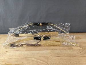 lot 20B image: Brand New Wood Archery Set 25 B