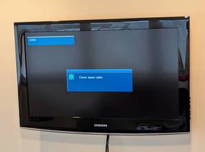 lot 31 image: Samsung 32 TV