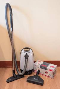 lot 27 image: Miele Solaris Turbo Plus Vacuum