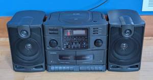lot 56A image: GoldStar CDCassette Boombox