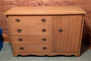 lot 62 image: Vintage Childrens Dresser by Lullabye Furniture