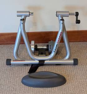 lot 64 image: Blackburn Trackstand Indoor Bicycle Trainer