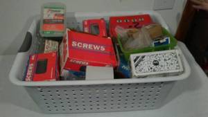 lot 295 image: Screws Of All Sorts