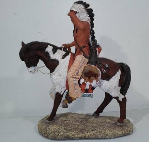 lot 304 image: Mon Original Statue.