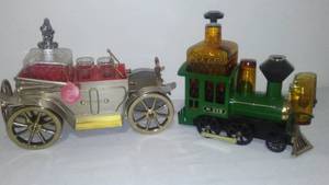 lot 322 image: Mid-Century Modern Train & Car Decanter Set.