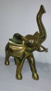 lot 354 image: Beautiful Brass Elephant.