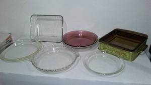 lot 411 image: Pyrex Bakeware And More.