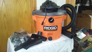lot 439 image: Ridgid 12 gal. WetDry Vac.