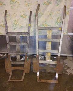lot 598 image: Vintage Nutting Hand Carts (2).