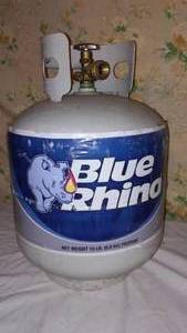 lot 607 image: Blue Rhino 15 LB Tank.