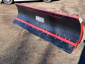 lot 13 image: Hiniker 10 Straight Blade Plow