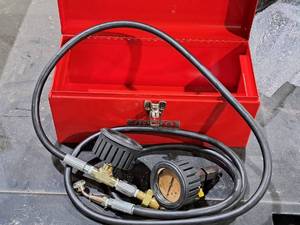 lot 125 image: Hydraulic Dampening Charging Tool with Box