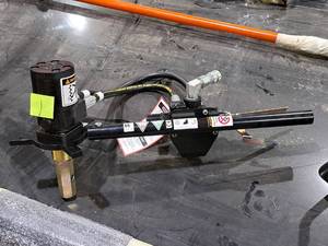 lot 153 image: Stanley Hydraulic Auger Drive EA08 (New)