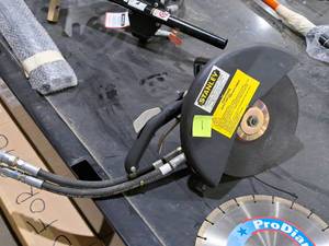 lot 154 image: Stanley 12 Hydraulic Circular Saw CO25 (New)
