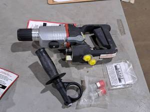 lot 156 image: Stanley Hydraulic Hammer Drill MD08 (New)