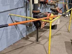 lot 161 image: 5 Hydraulic Extension Pole