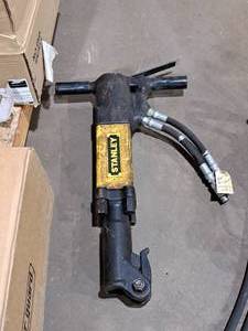 lot 164 image: Stanley Hydraulic Jackhammer (Yellow) (Used)
