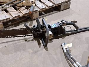 lot 165 image: Stanley 15 Hydraulic Chainsaw (Used)