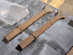 lot 181 image: Lot of (2) 13-12 Hammer Drill Chisel Bits  1-14 Hex Head