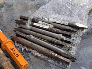 lot 184 image: Lot of (7) 6 Hammer Drill Bits  12 Hex Head