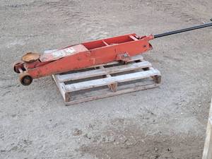 lot 201 image: Hydraulic Floor Jack